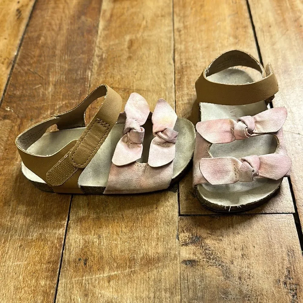 Old Navy Girls size 5 Pink Bow Summer Sandals
